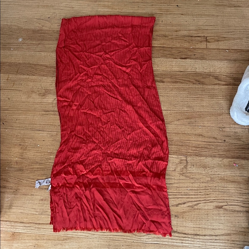 Gucci silk jackard scarf